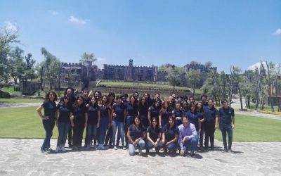 Nuestros alumnos de la 3era Generación de la Licenciatura en Ciencia Forense en la Muralla, PGR.