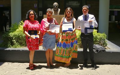 Entrega de medallas y diplomas por antigüedad académica a profesoras y profesores de la ENaCiF